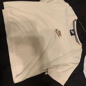 Crop tee Nike shirt